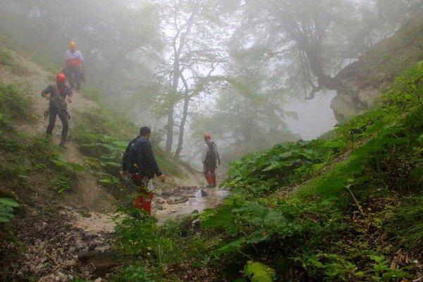 نجات 4 فرد گمشده در ارتفاعات آستارا