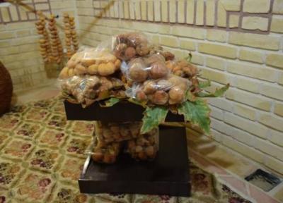 جوزغند یکی از باارزش ترین شیرینی های محلی ایران که به ثبت ملی رسیده است