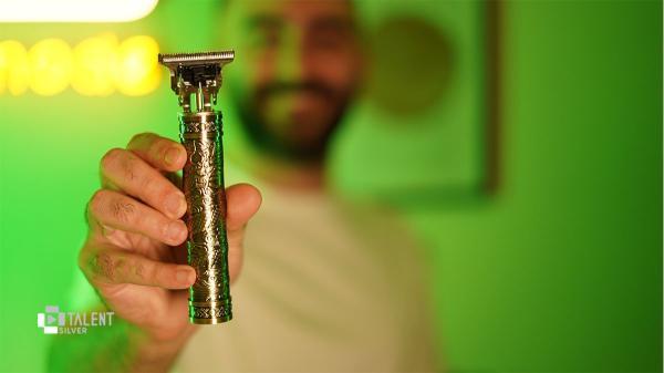 بررسی ماشین اصلاح موی صورت مدل T9؛ وینتیج با بدنه فلزی با آنالیز ماشین اصلاح موی صورت مدل T9؛ وینتیج با بدنه فلزی با کیفیت